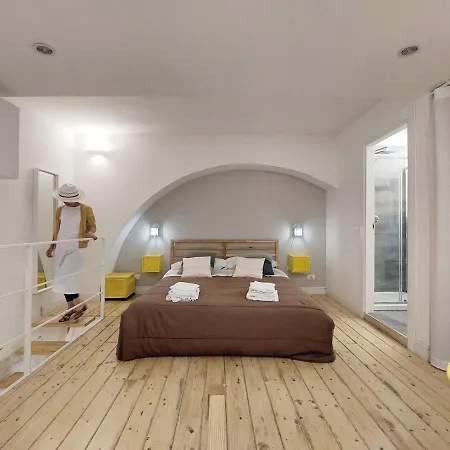 Double Loft * סירקוזה